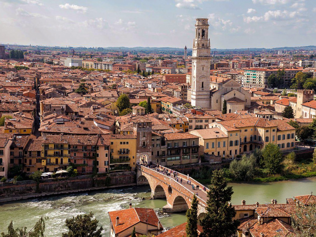 Vista do Castello di San Pietro - Verona