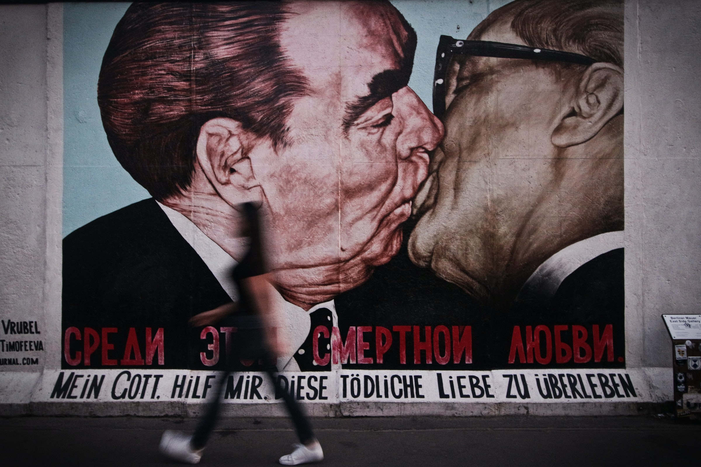 O beijo - Muro de Berlim - East Side Gallery
