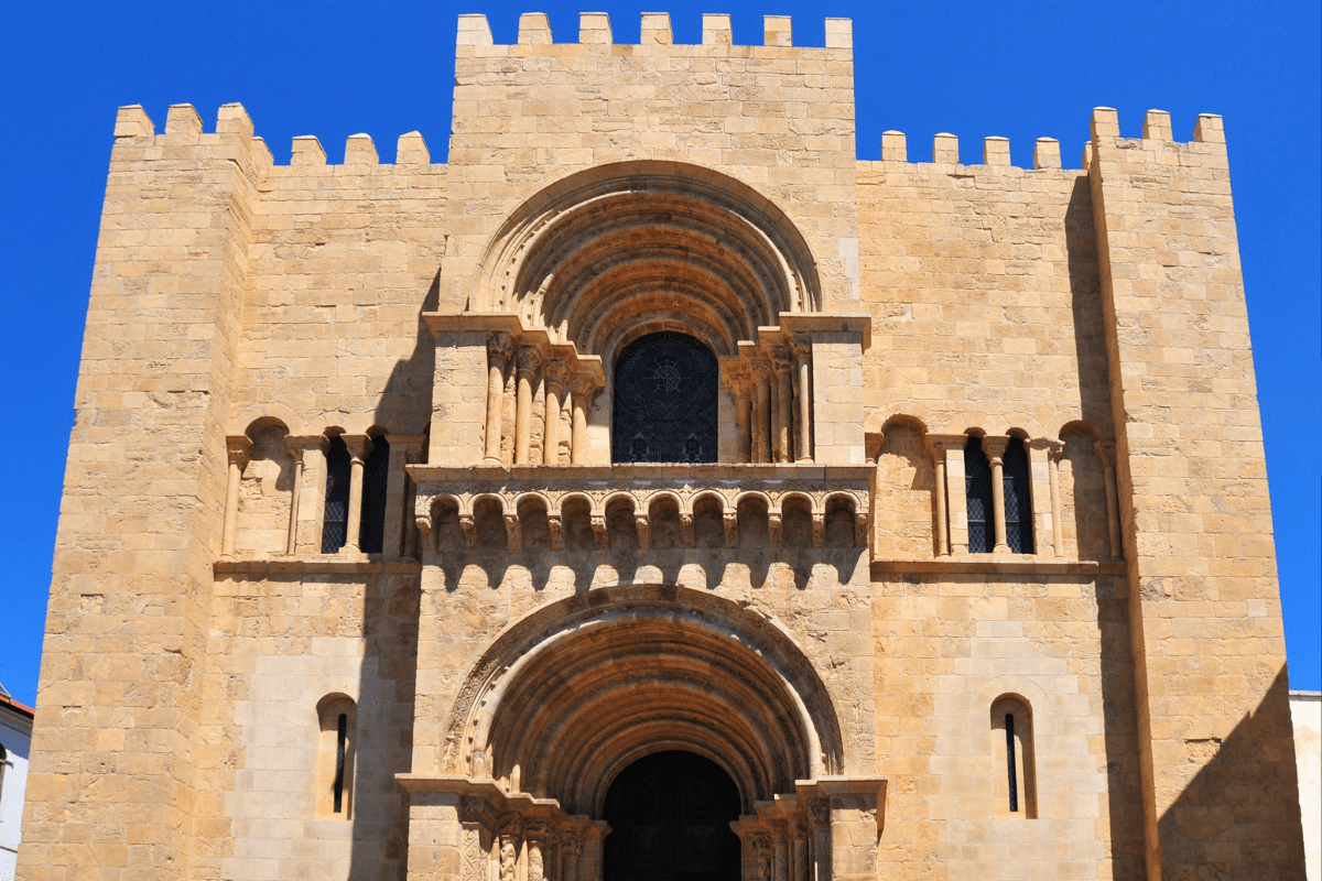 Sé Velha de Coimbra, Portugal