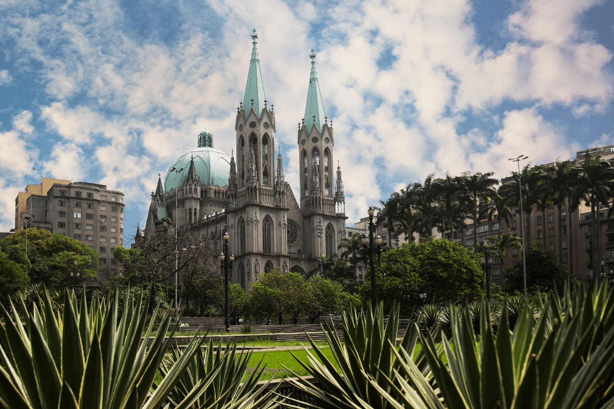 Catedral da Sé no centro histórico de São Paulo