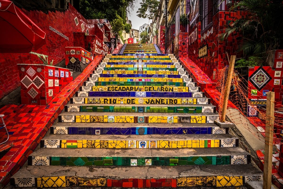Escadaria Selarón no bairro da Lapa, no Rio de Janeiro
