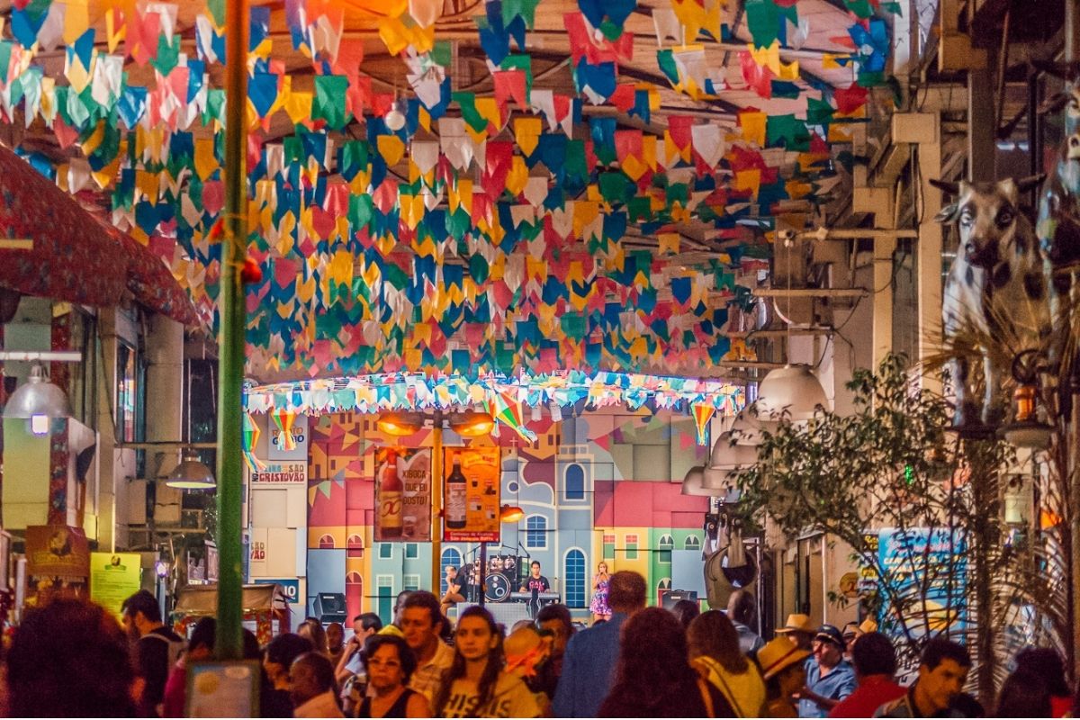 Movimento na Feira de São Cristovão