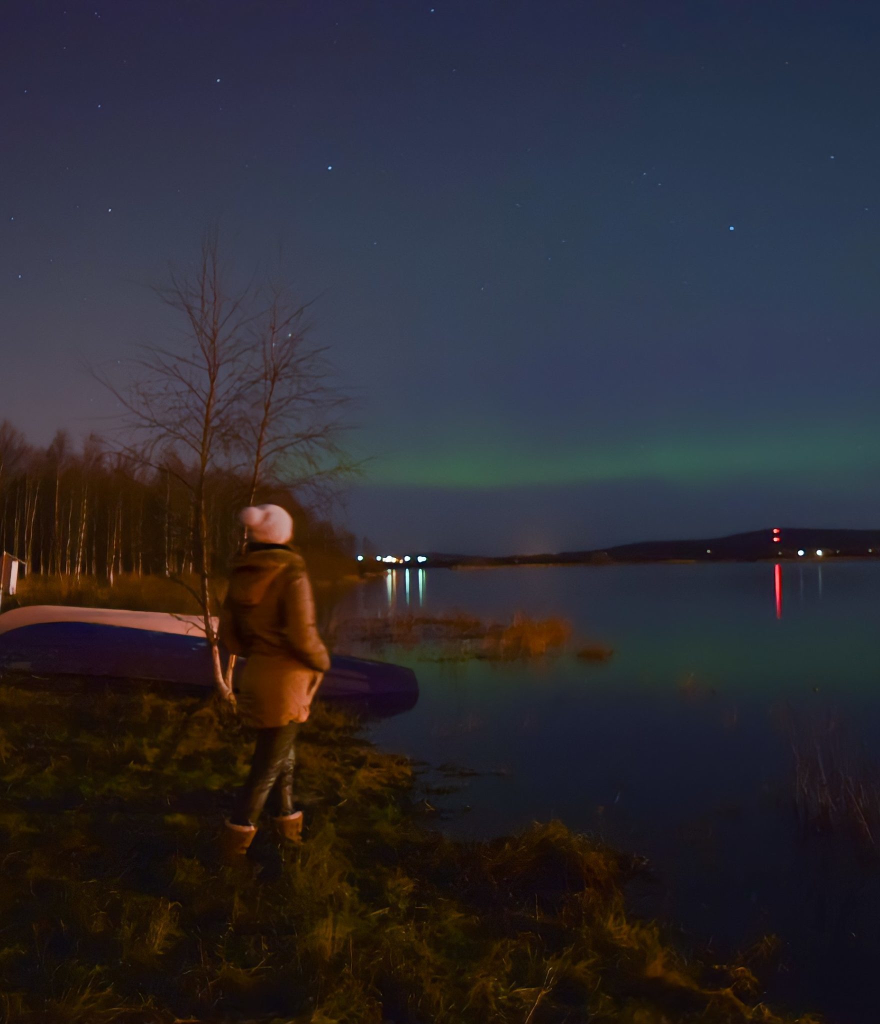 Foto de paisagem com Aurora Boreal