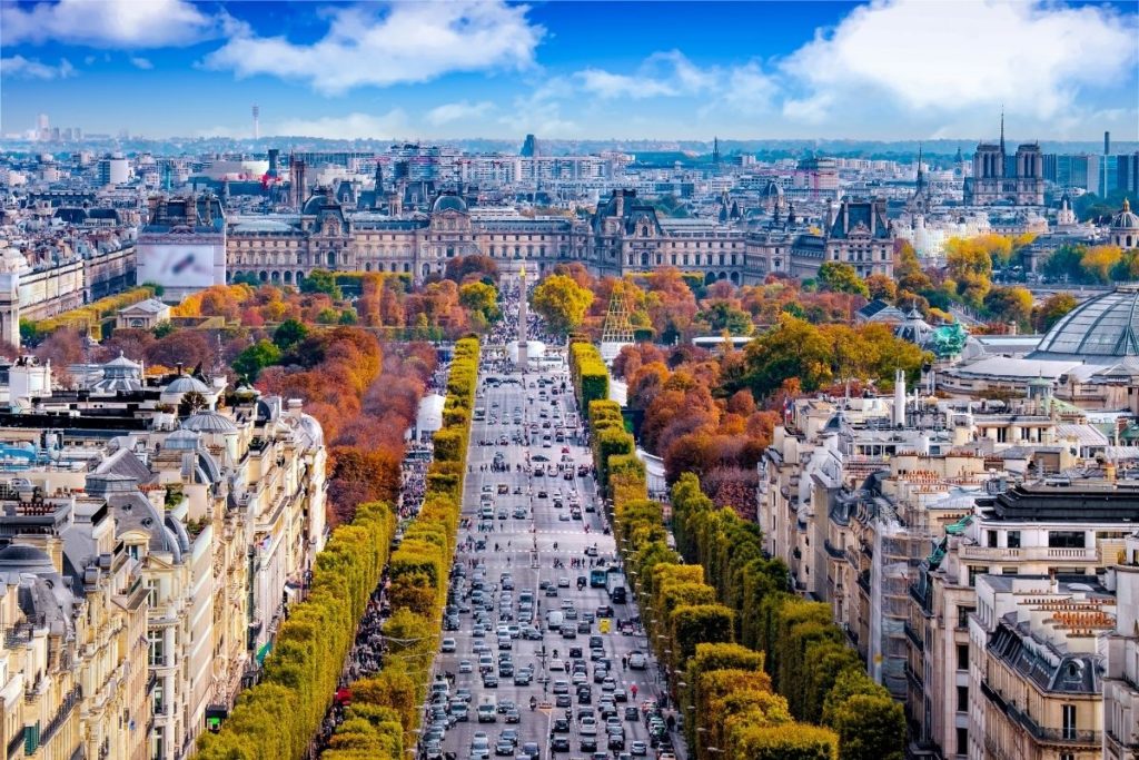 Champs-Elysees em Paris