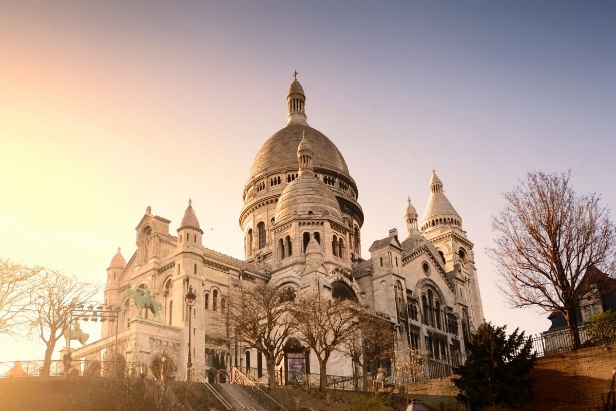 Passeios gratuitos em Paris: ver a Sacre Coeur no pôr do sol