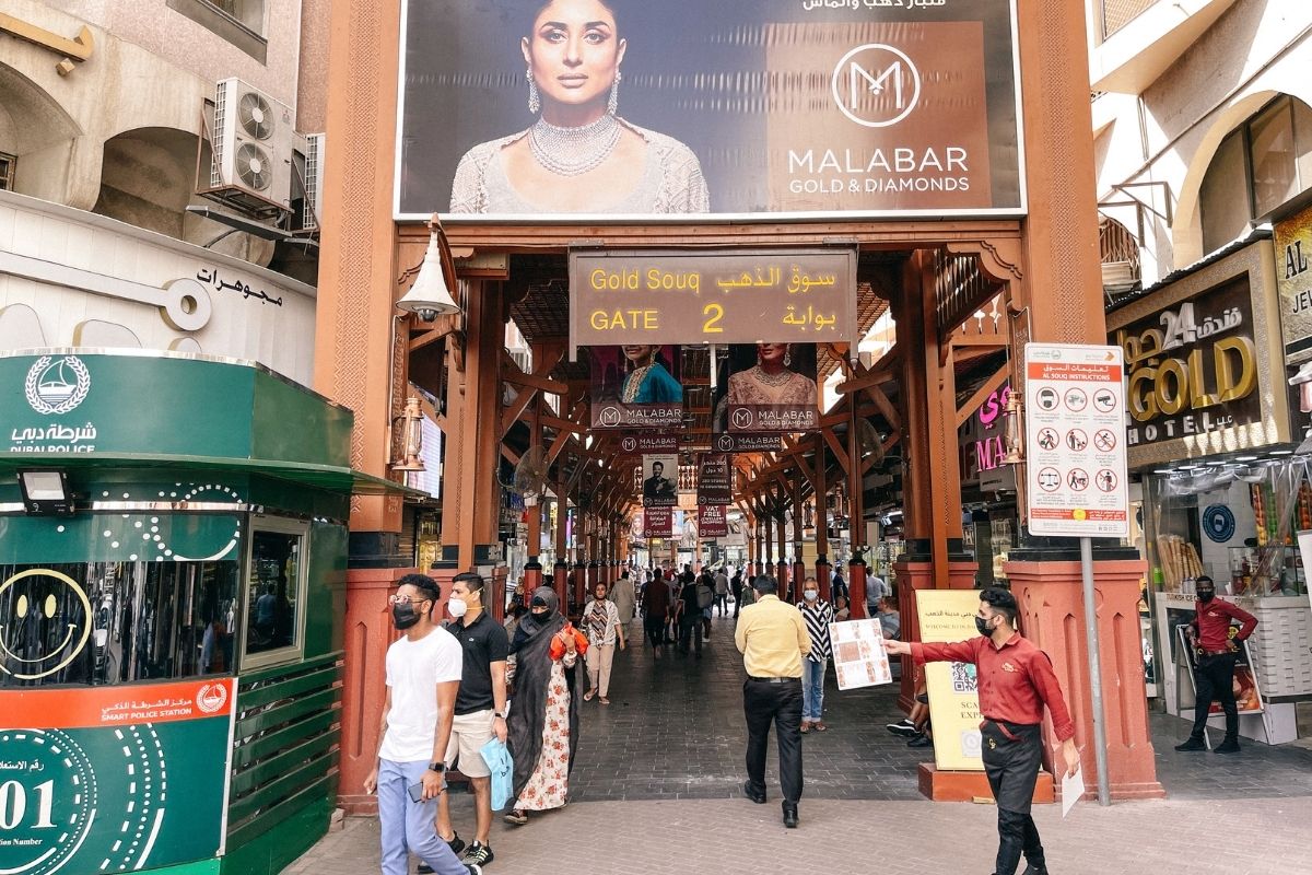 Entrada do Gold Souq, a principal atração da Deira, em Dubai