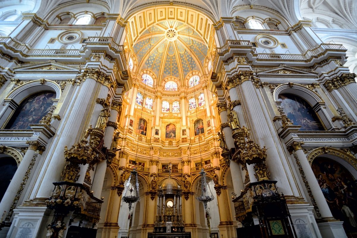 Interior da Catedral de Granada, na Espanha