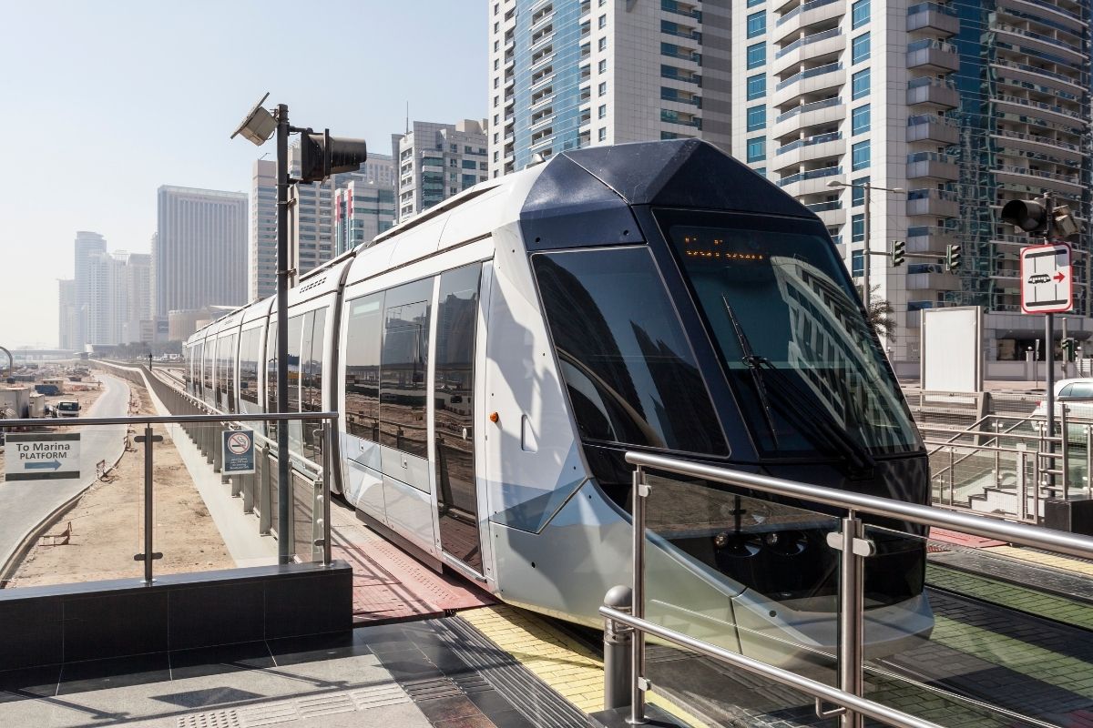 Tram na Marina de Dubai