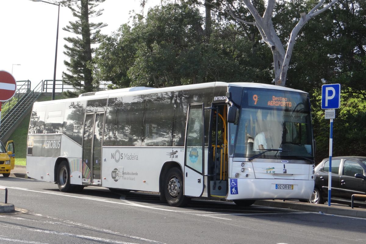 Ônibus Aerobus entre Funchal e Aeroporto da Madeira