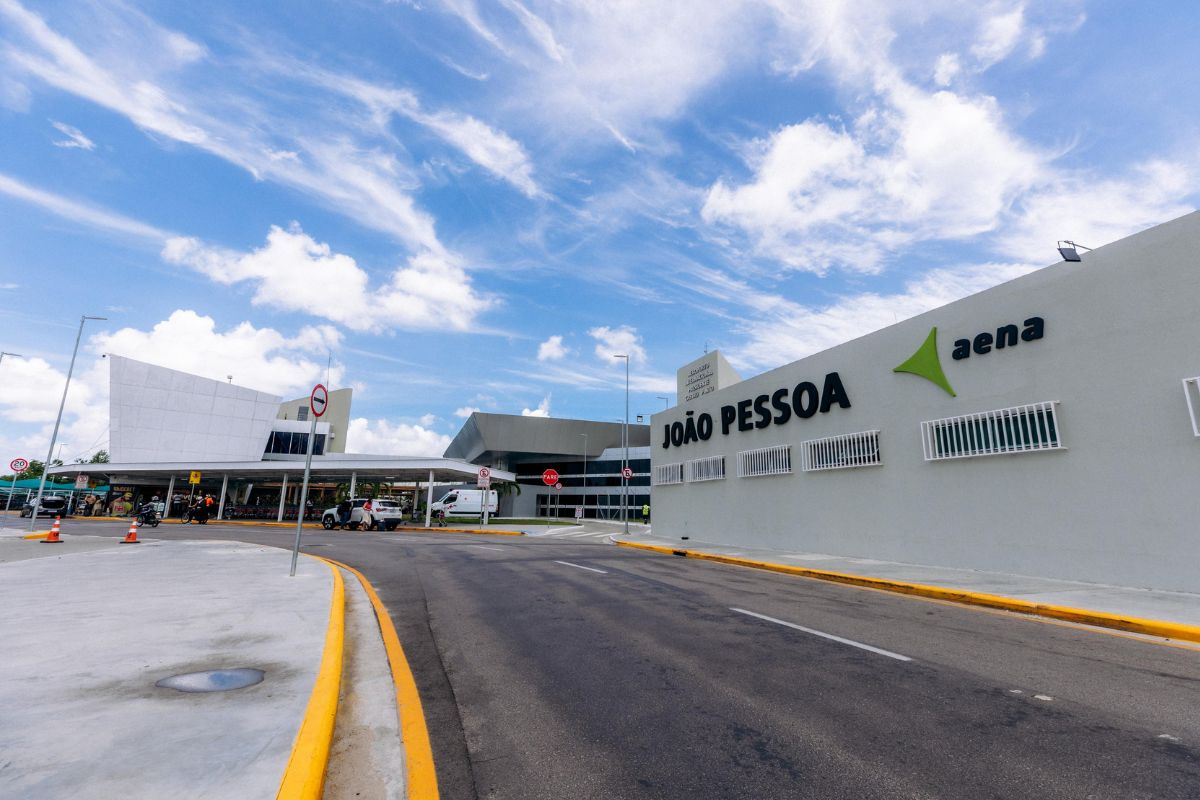 Fachada do Aeroporto de João Pessoa