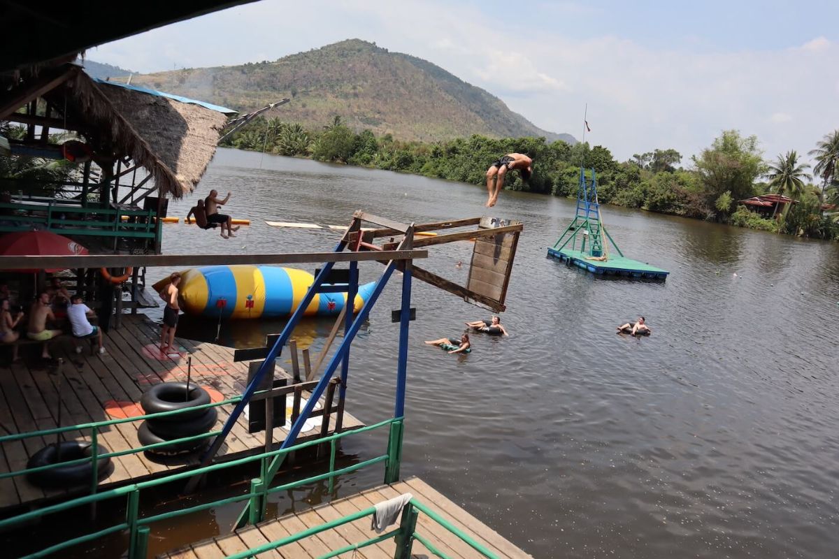 Brinquedos aquáticos do Arcadia Waterpark, Kampot