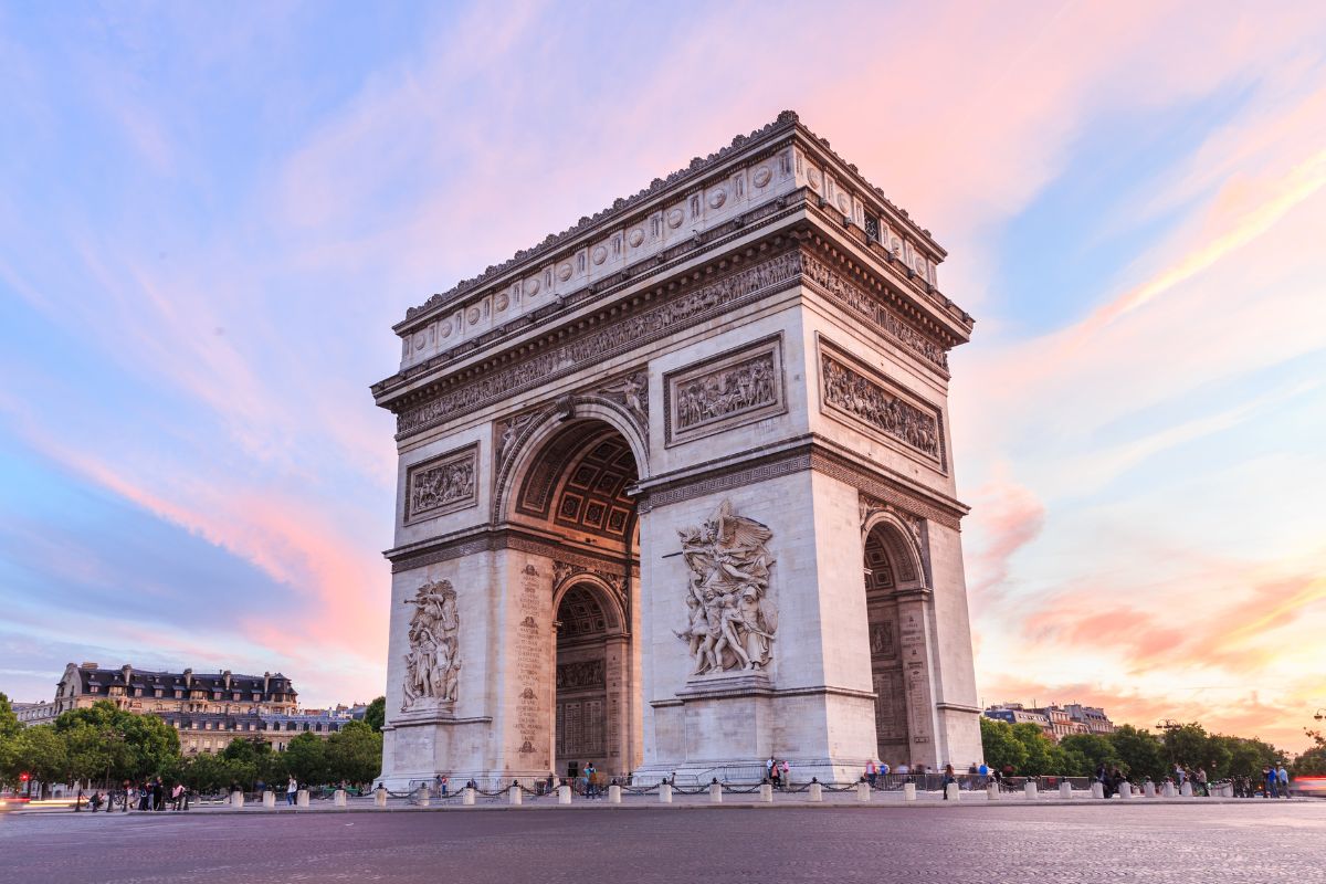 Panorâma do Arco do Triunfo, em Paris