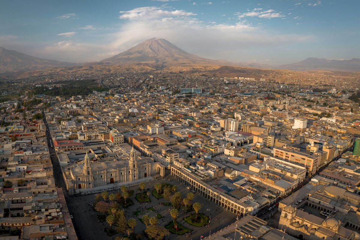 Panorama de Arequipa, cidade para fazer turismo no Peru