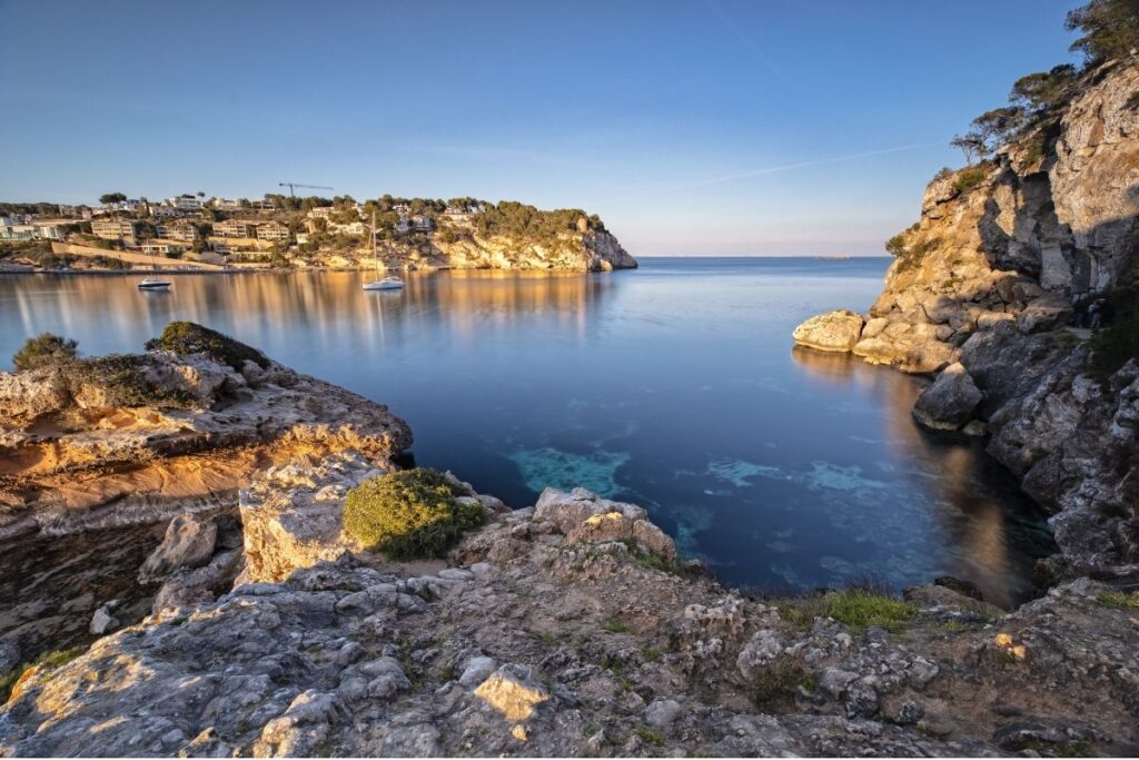 Baía de Portals Vells