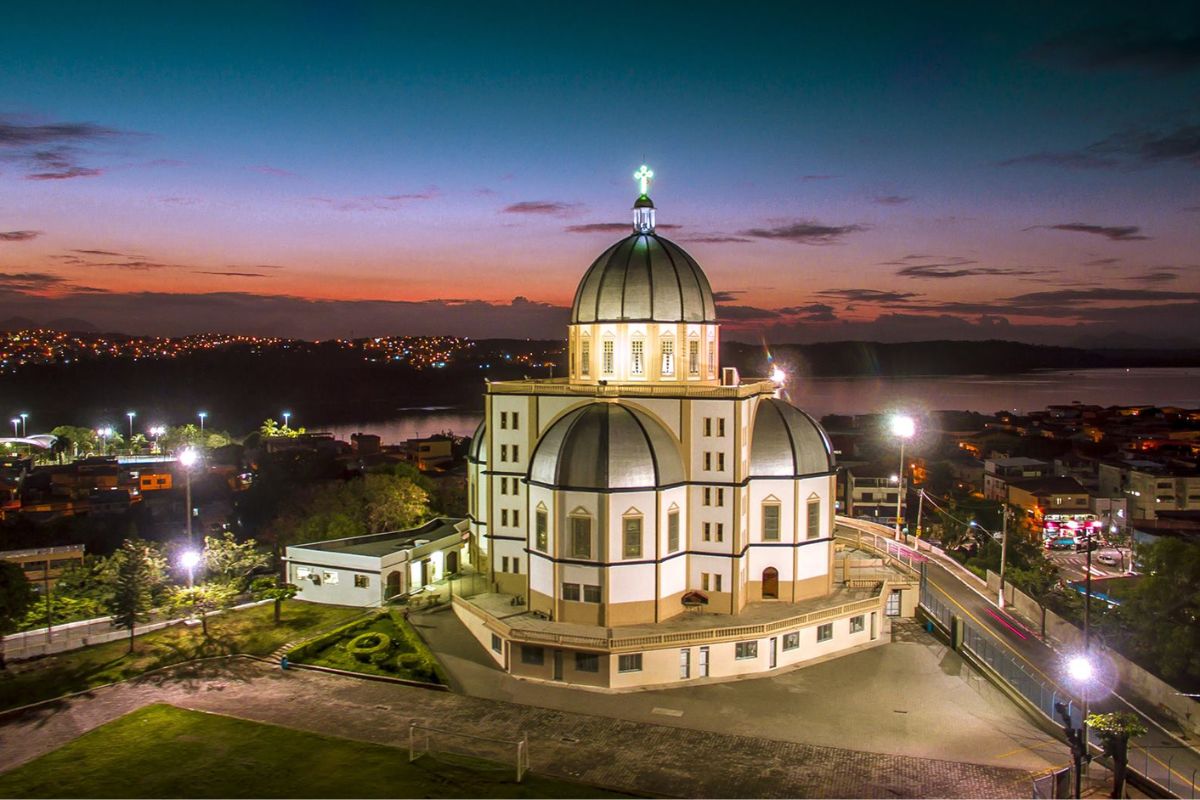 Imagem panorâmica da Basílica de Santo Antônio, Vitória