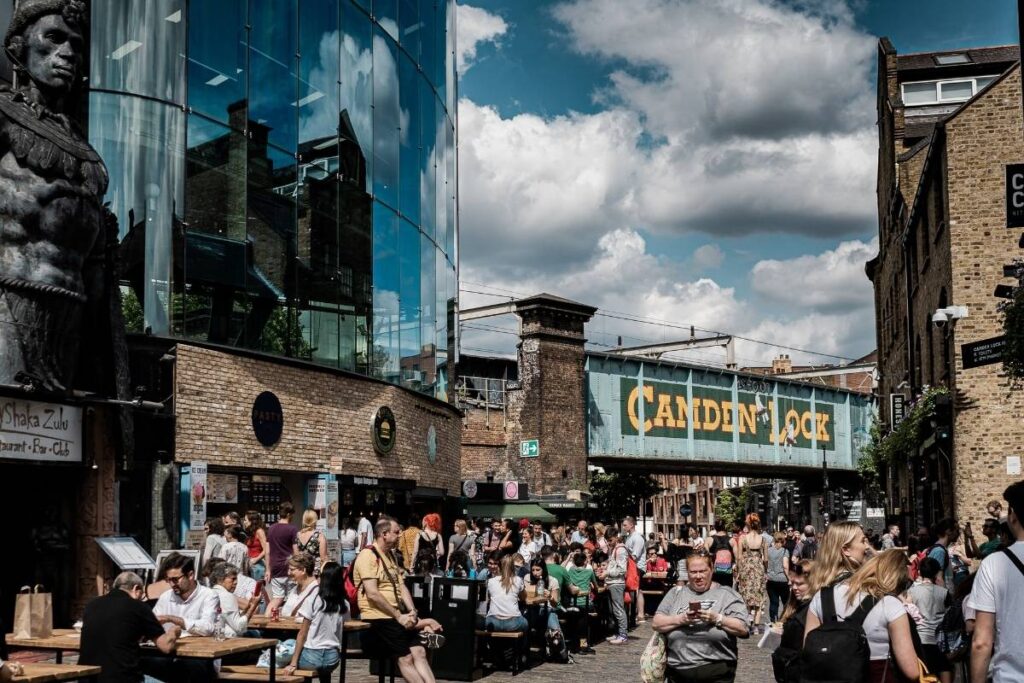 Rua de Camden Town, em Londres