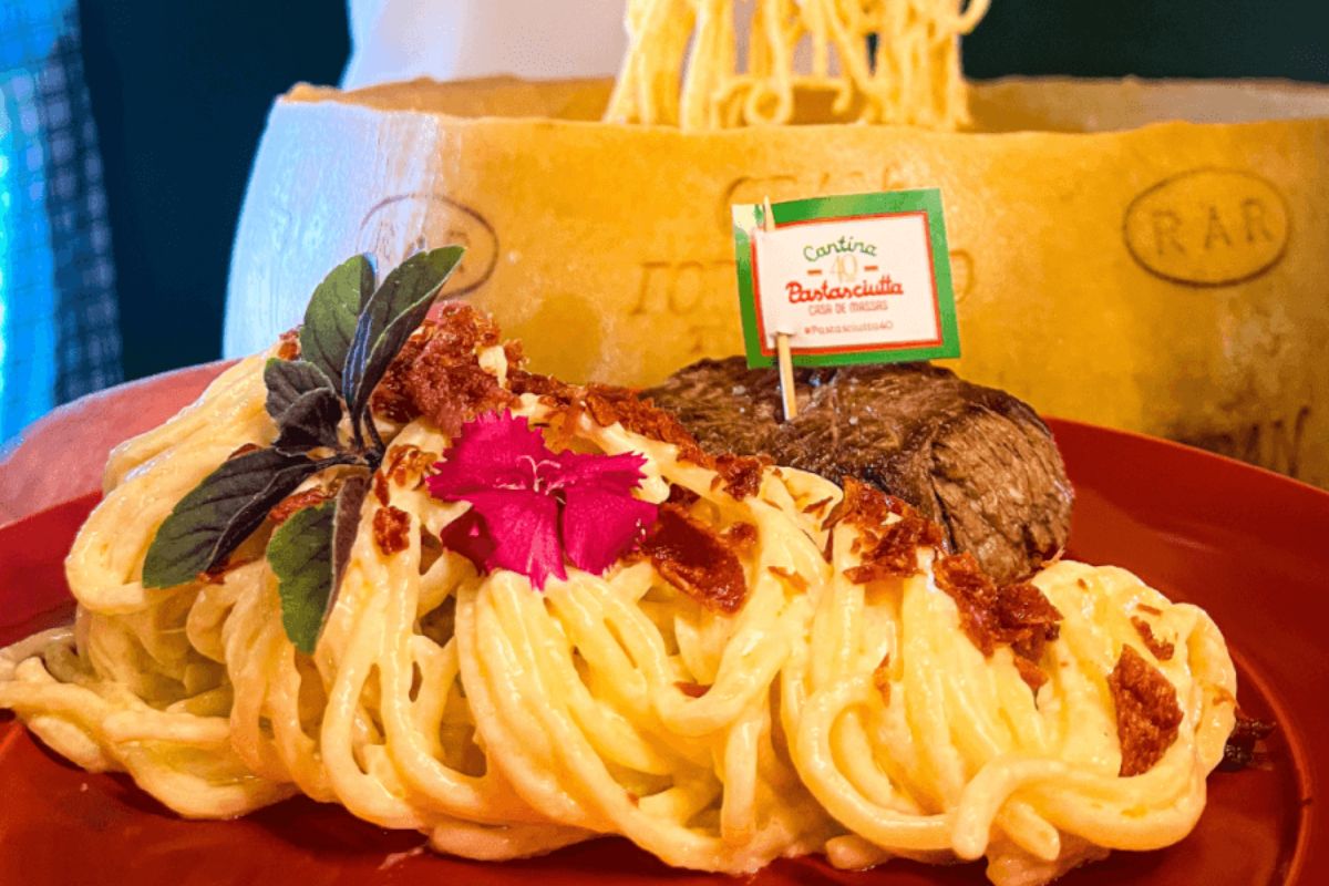 Prato de massa de restaurante italiano de Gramado
