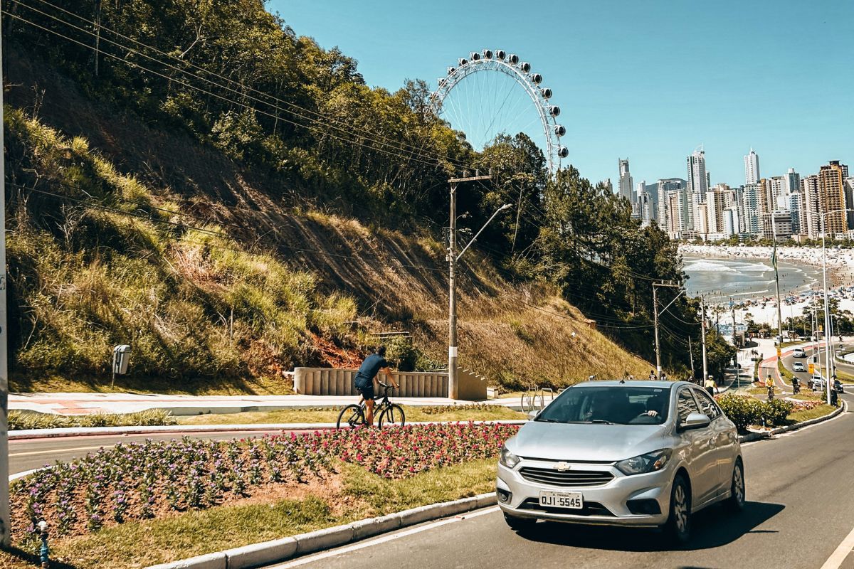 Carro em Balneário Camboriú, SC