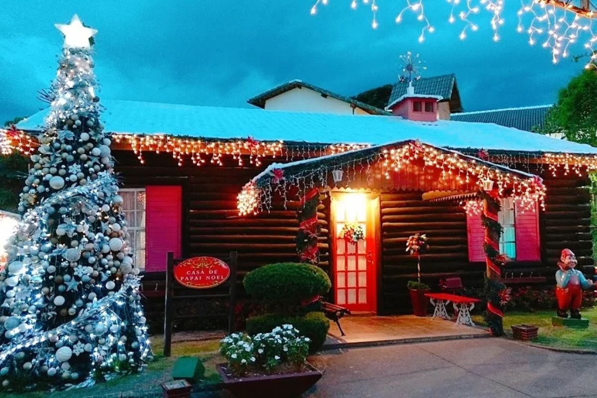 Entrada da Casa do Papai Noel, em Penedo