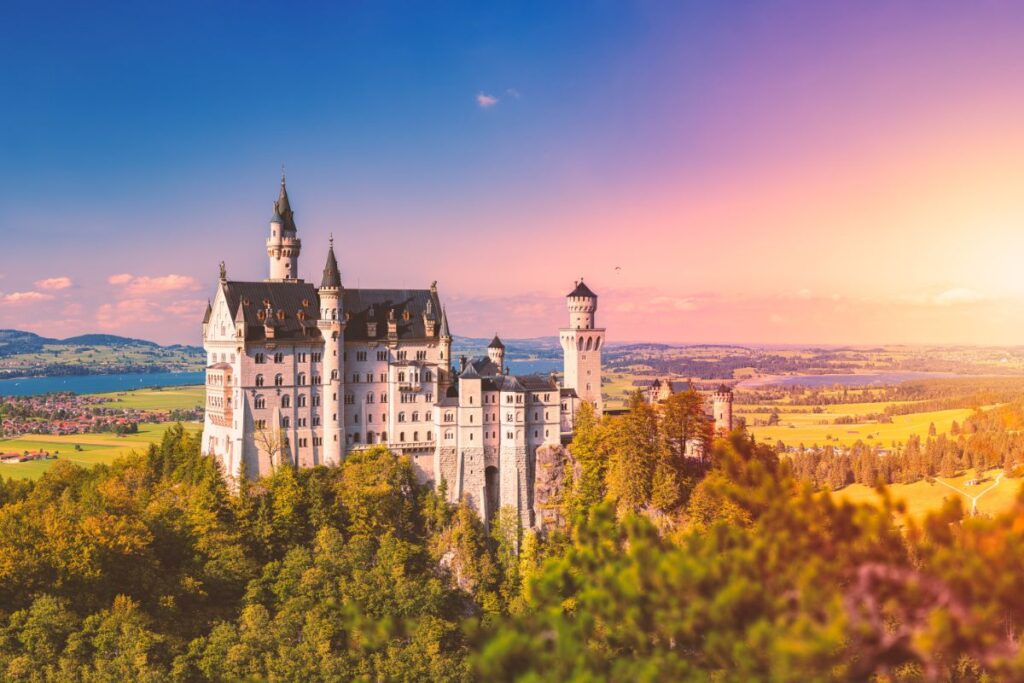 Vista panorâmica do Castelo Neuschwanstein, na Alemanha