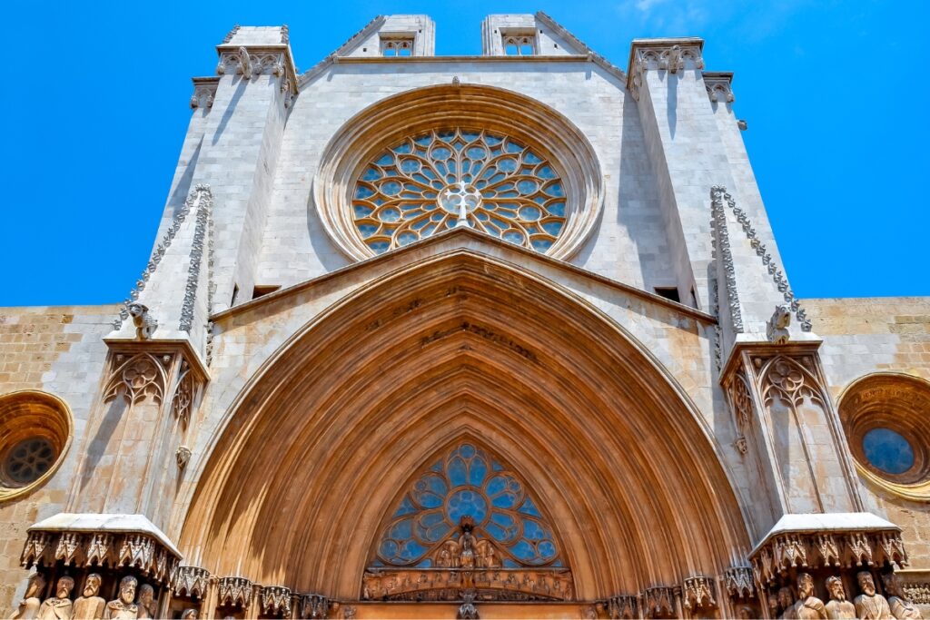 Fachada da Catedral de Tarragona, na Espanha