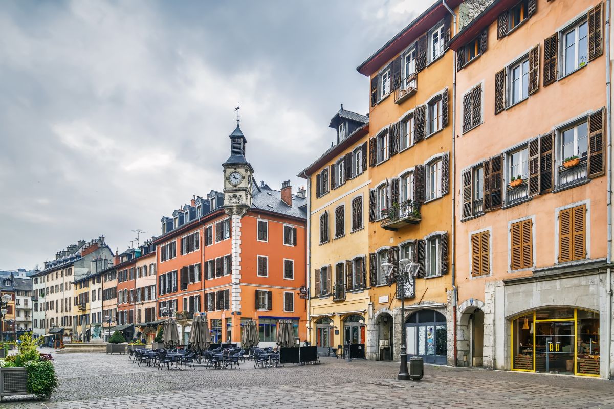Rua do centro histórico de Chambéry
