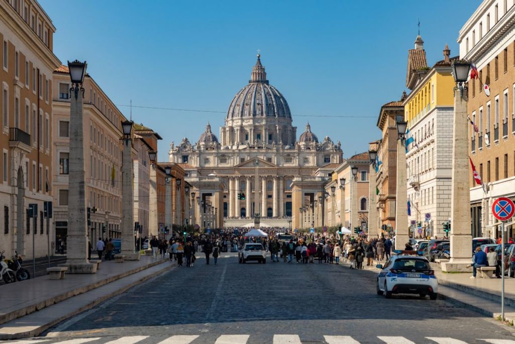 Cidade do Vaticano vista da Via della Conciliazione, em Roma