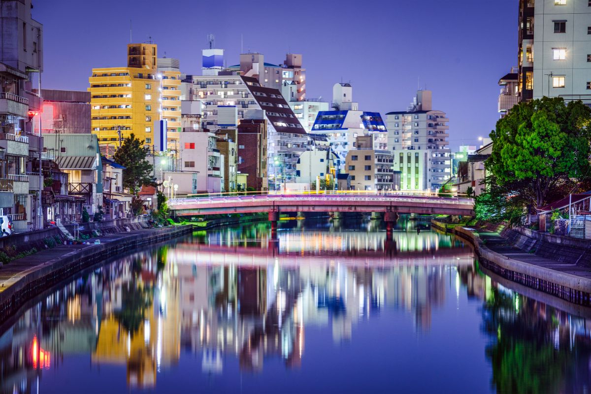 Cidade de Wakayama à noite