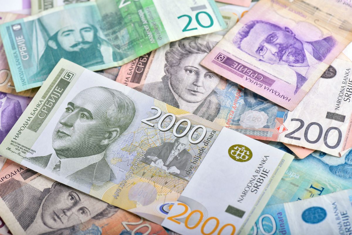 Notas da moeda da Sérvia
