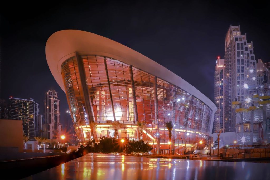 Dubai Opera à noite