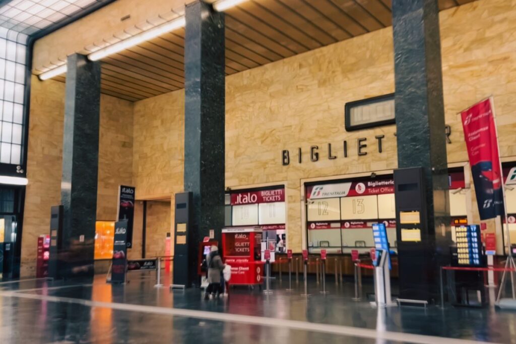 Bilheteria da estação de trem de Santa Maria Novella, em Florença