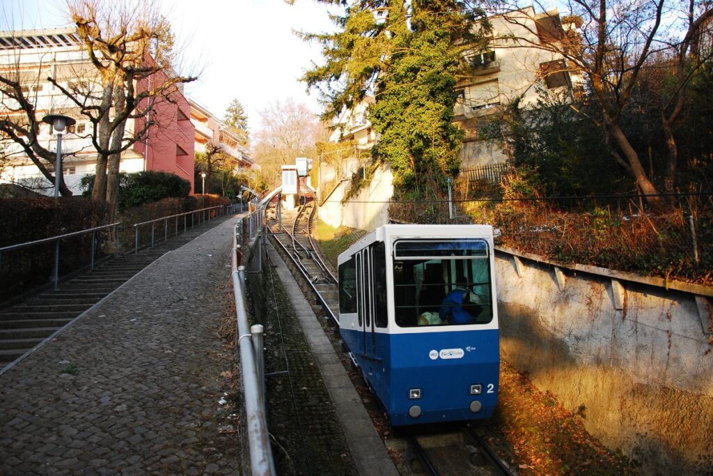 Funicular Seilbahn Rigiblick em Zurique