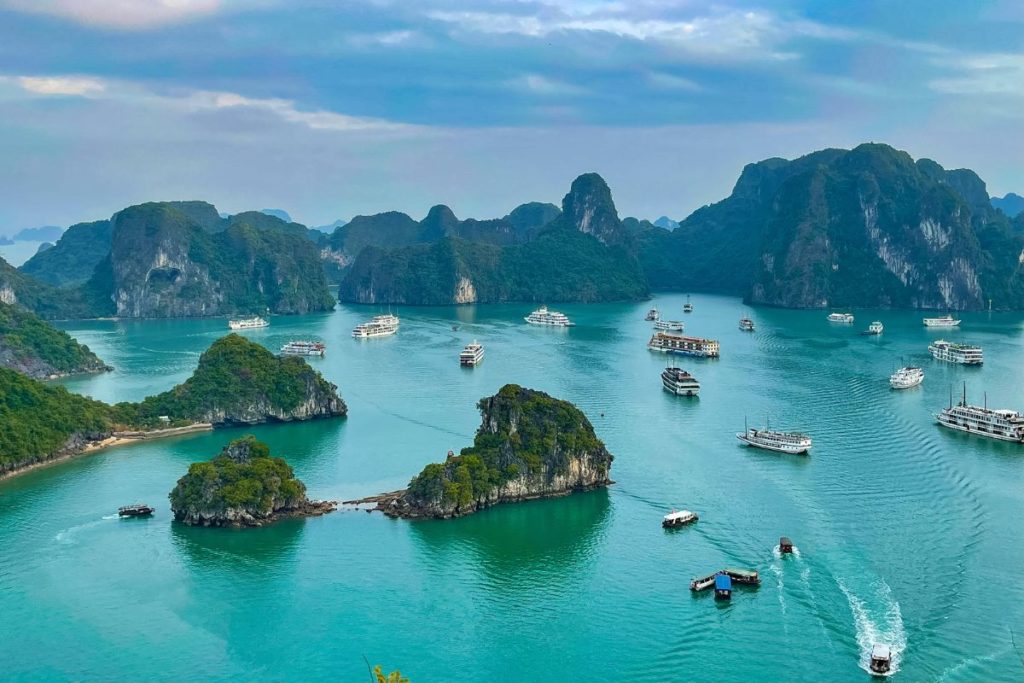 Vista da Ti Top Island, em Ha Long Bay