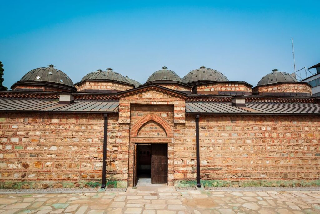 Fachada do Daut Pasha Hamam, em Skopje