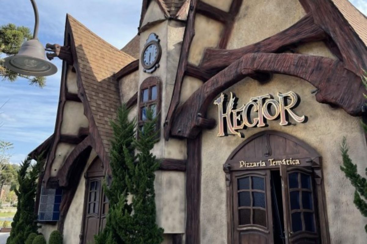 Fachada da Hector Pizzaria, restaurante de Gramado e Canela