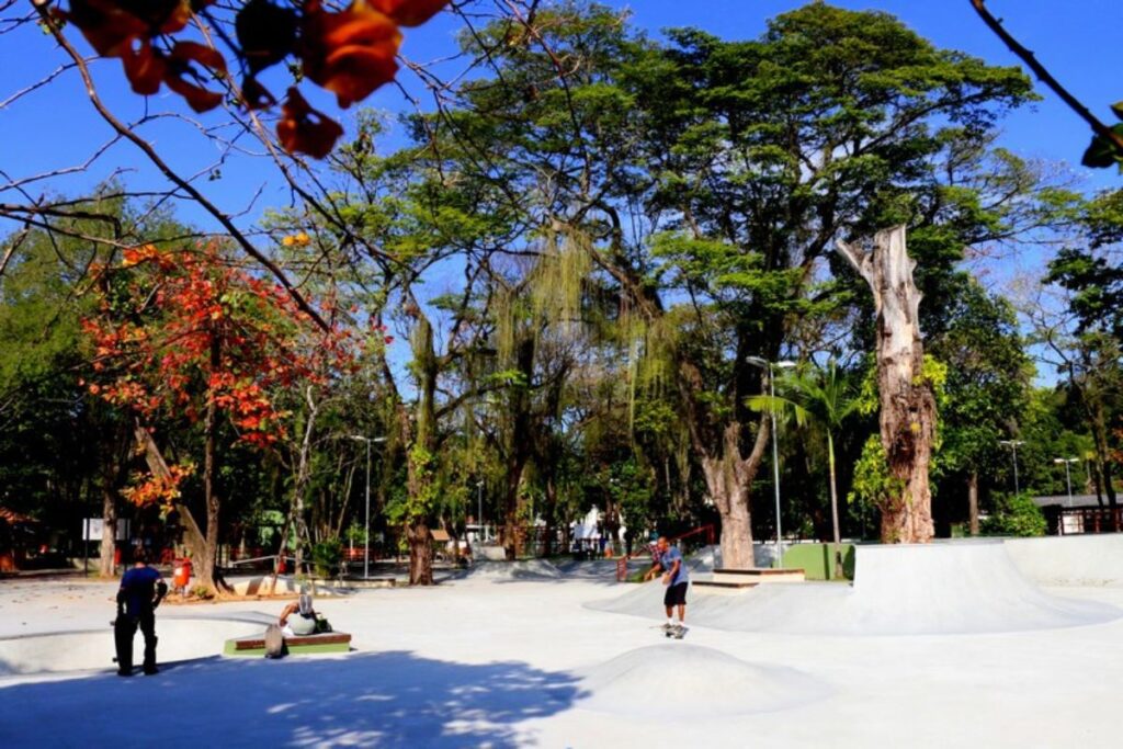 Pista de skate no Horto do Fonseca, em Niterói