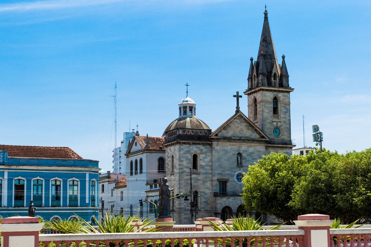 Edifício da Igreja do Largo de São Sebastião, em Manaus