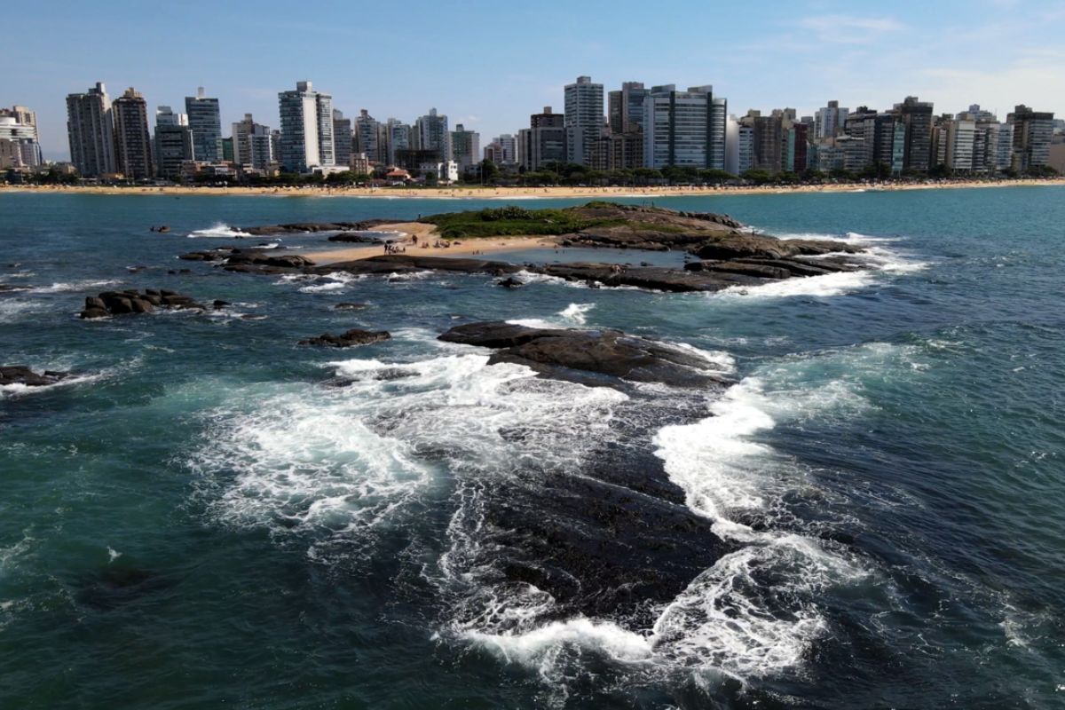 Imgem panorâmica da Ilha Pituã, em Vila Velha