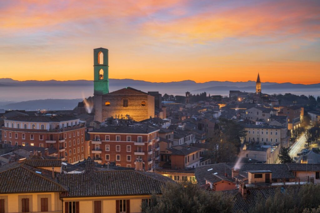 Pôr do sol em Perugia, na Itália