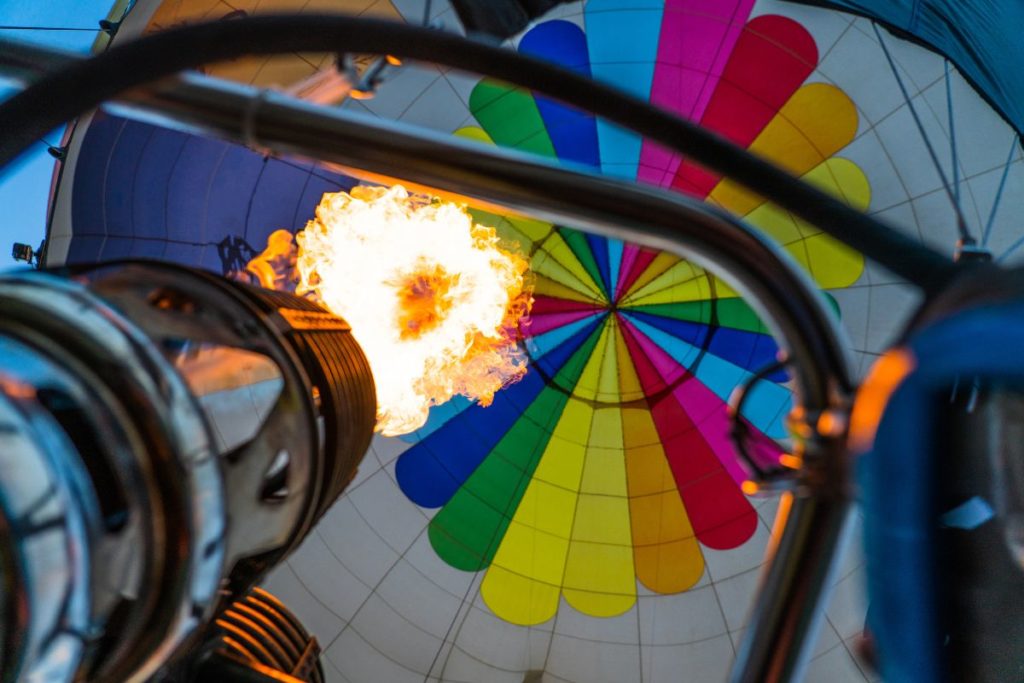 Interior de um balão na Capadócia