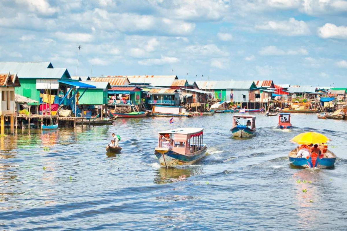 Vila flutuante de Kampong Luong, no Camboja