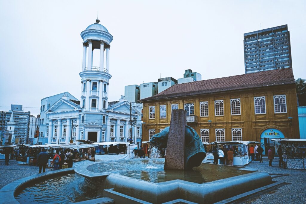 Largo da Ordem, no Centro de Curitiba