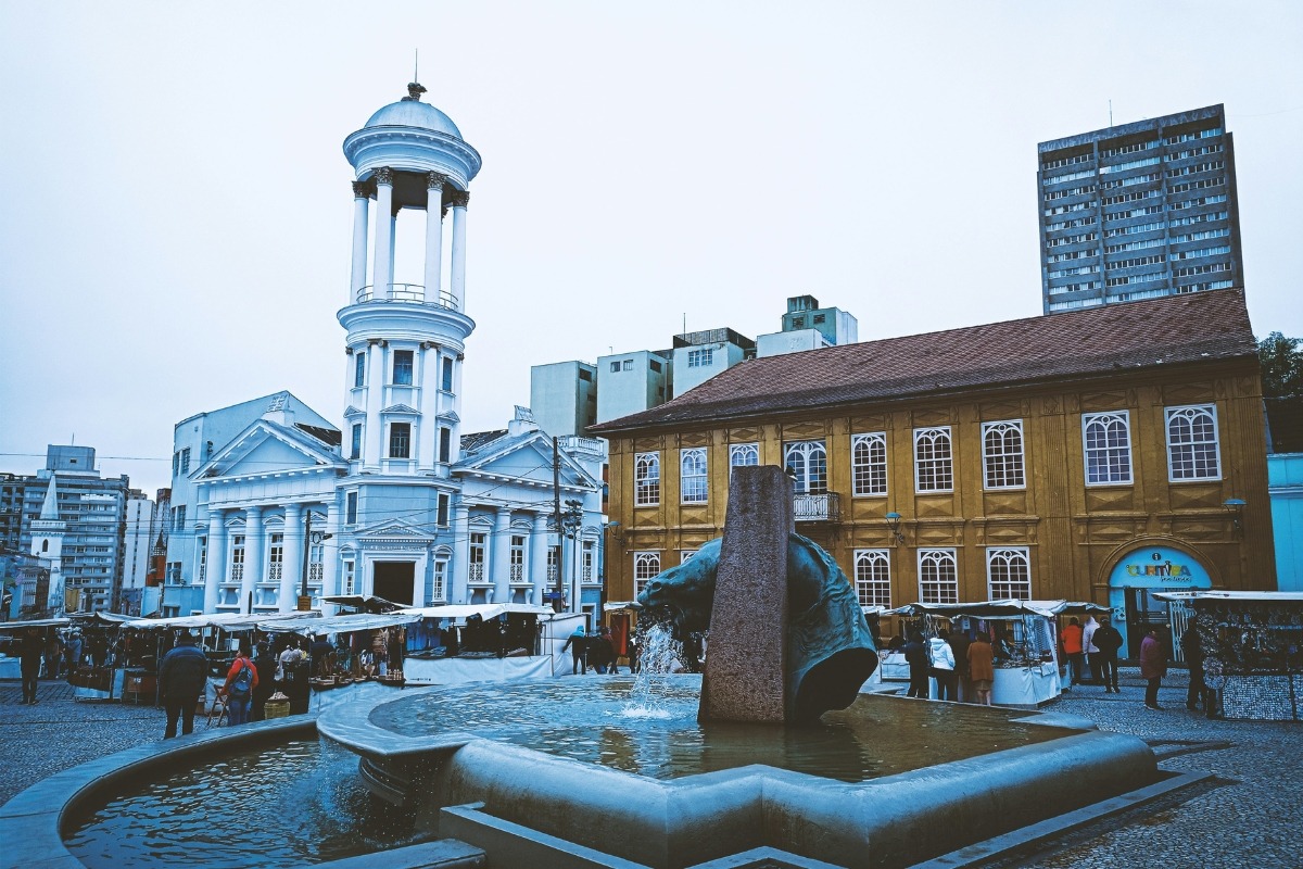 Praça do Largo da Ordem, em Curitiba