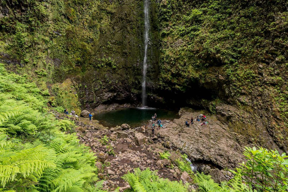 Cachoeira da Levada do Caldeirão Verde, na Ilha da Madeira
