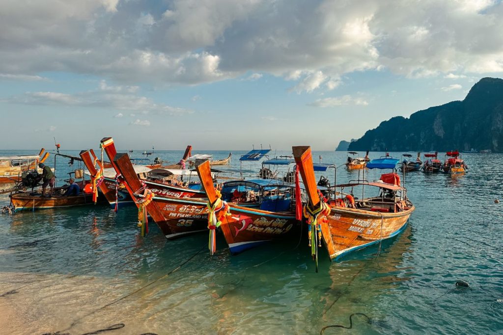 Long Tail Boat nas Phi Phi Islands