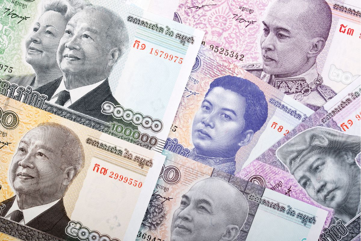 Notas de Riel, a moeda do Camboja