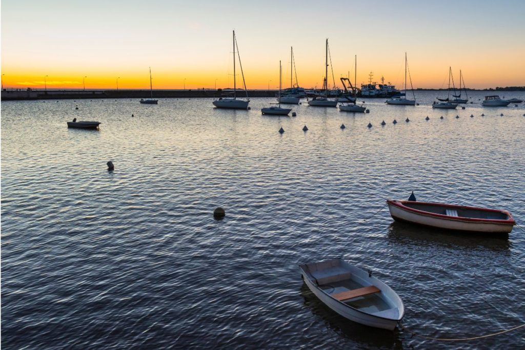 Pôr do sol no Muelle del Puerto de Yates