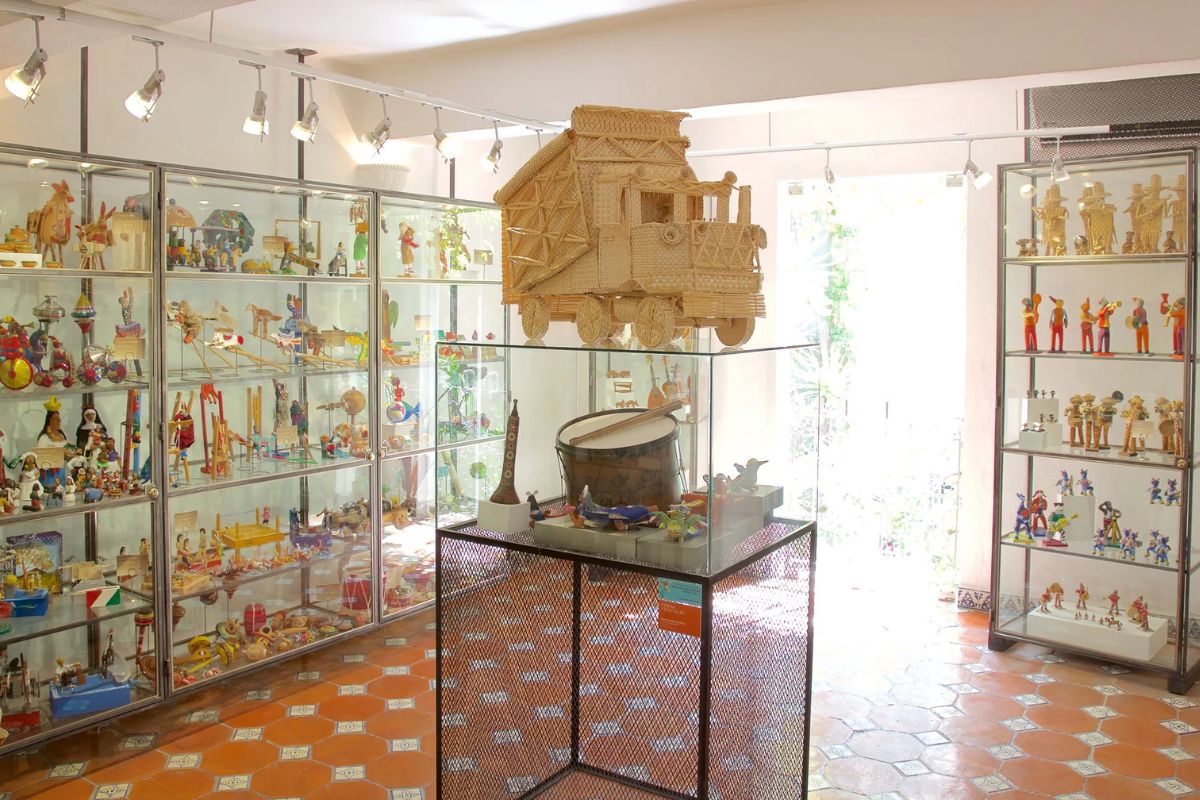 Exposição do Museu La Esquina del Juguete Popular Mexicano