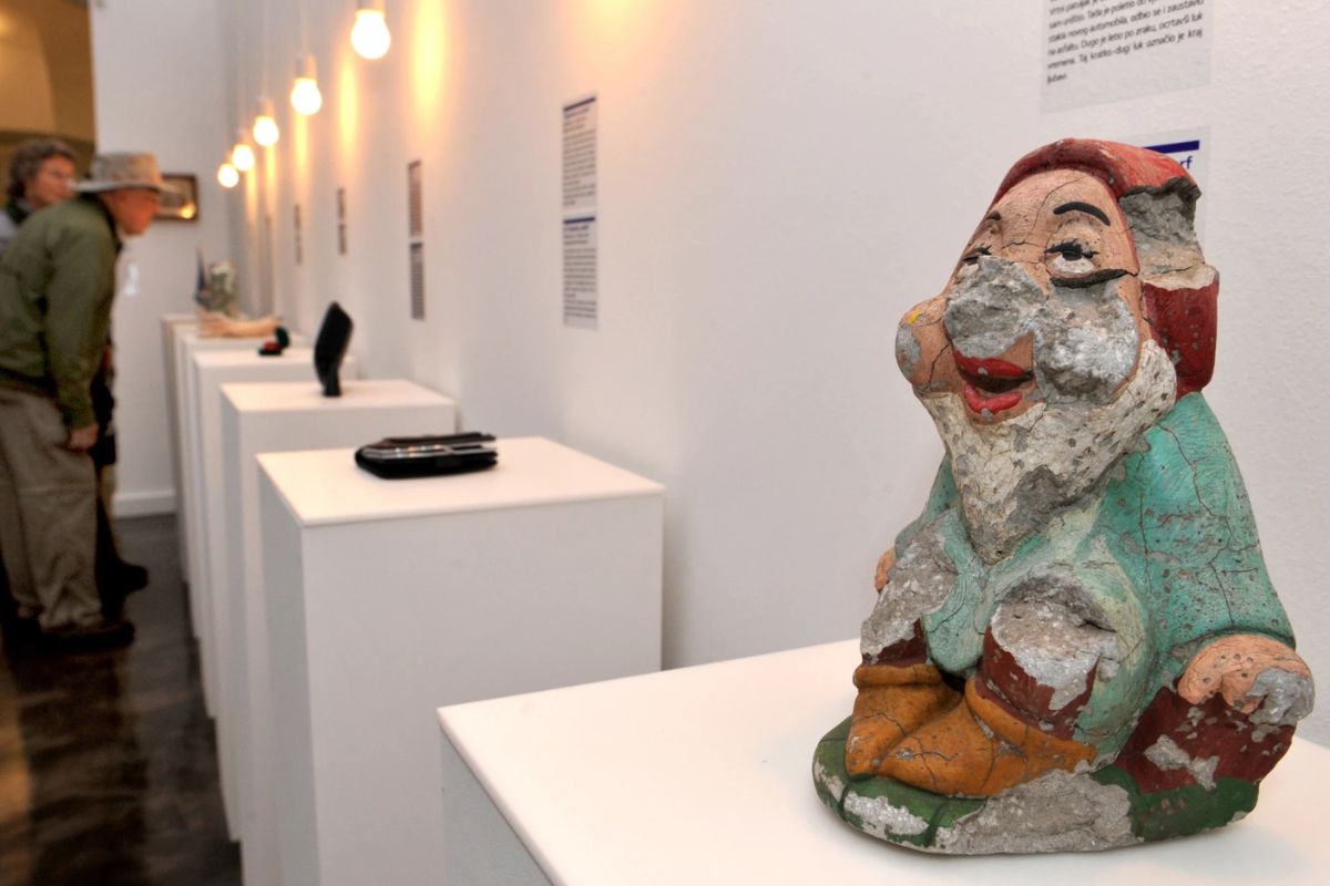 Exposição do Museu das Relações Terminadas, Zagreb