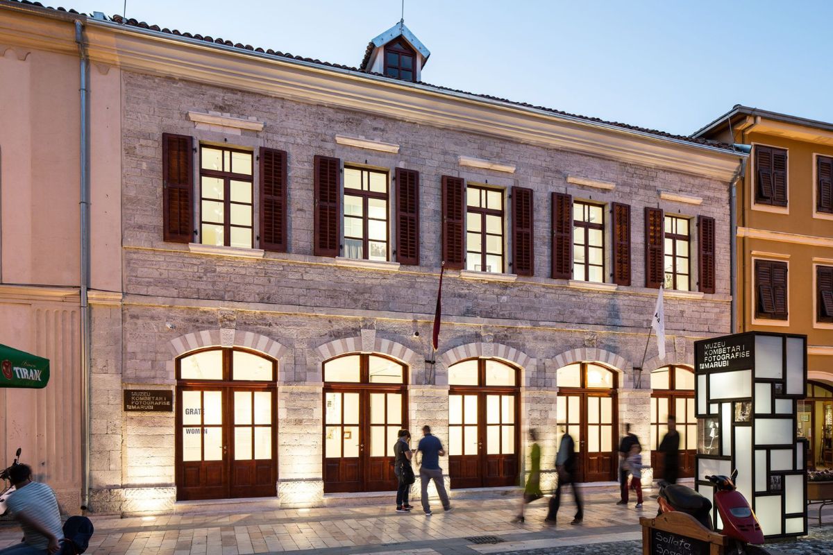Edifício do Museu Nacional de Fotografia Marubi, em Shkodër